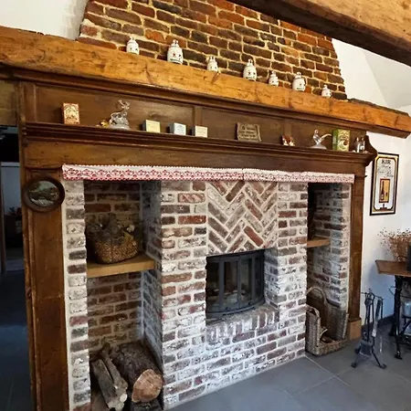 Chez Philomene Surques