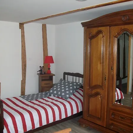 Chez Philomene Surques